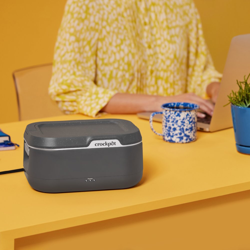 crock-pot-go-portable-food-warmer-electric-lunch-box-with-detachable-cord-a8 DC-39029-Crockpot_CPGO-ATF08-nogfx